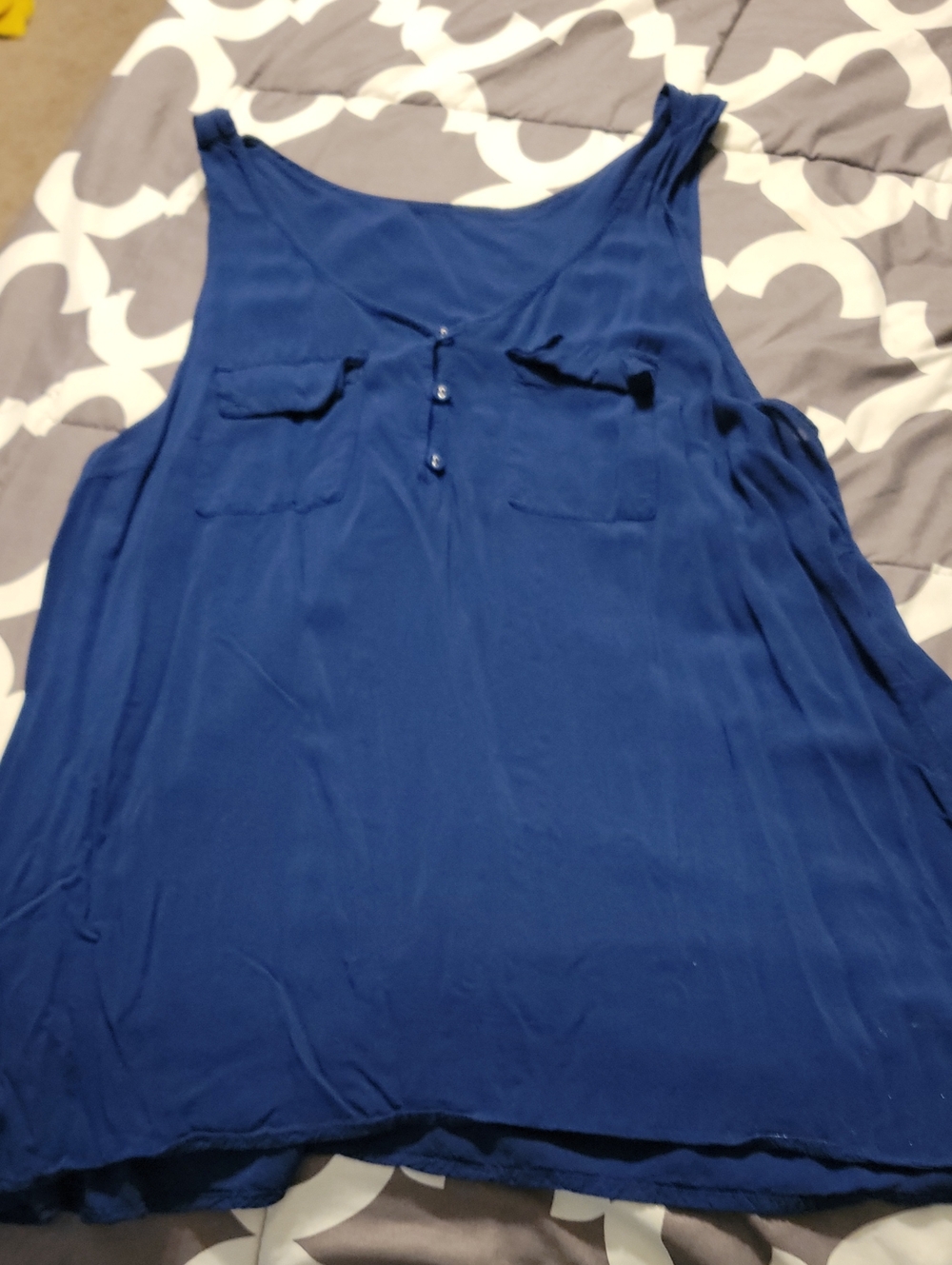 torrid Size 1 Royal Blue Sleeveless Tank with Chest Pockets Plus Size Stretchy